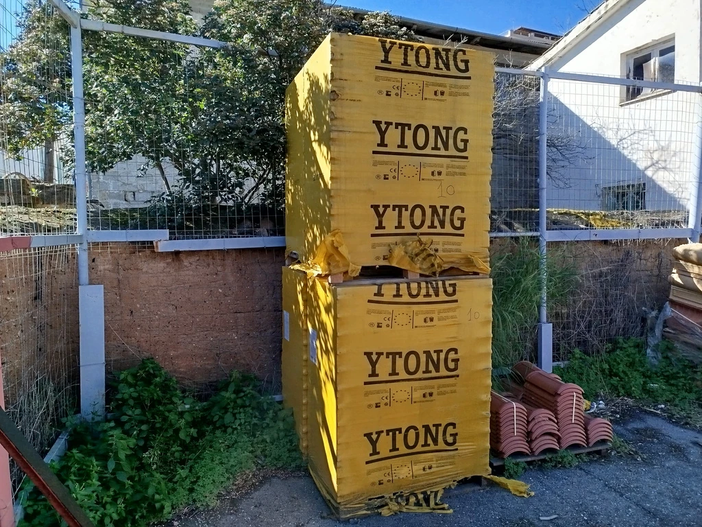 &kappa;&tau;ί&sigma;&iota;&mu;&omicron; YTONG &Kappa;&alpha;&rho;&alpha;&pi;&iota;&pi;έ&rho;&eta;&sigmaf; &Epsilon;&Beta;&Epsilon;&Xi; &Alpha;ί&gamma;&iota;&omicron;, &Pi;ά&tau;&rho;&alpha;, &Kappa;&alpha;&lambda;ά&beta;&rho;&upsilon;&tau;&alpha;